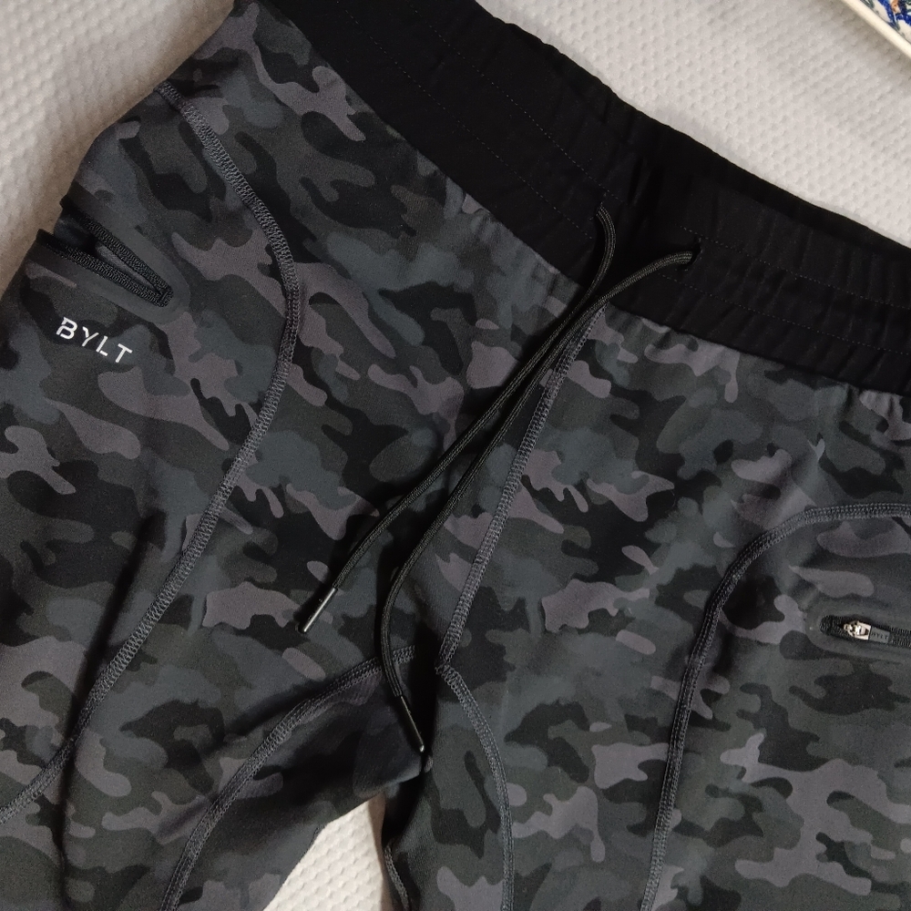 BYLT Mens Elite Jogger Sweatpants Black Gray Camo Size L Active Sport Gym - Picture 2 of 7
